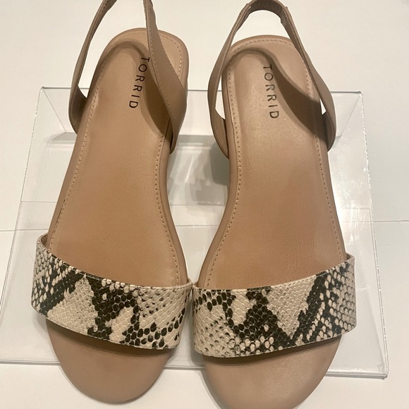 Torrid’s snake skin heel sandals - Picture 2 of 6